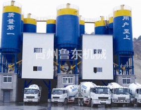 HZS180標準型混凝土攪拌樓